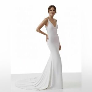 Elegant White Wedding Dress. Brand New.